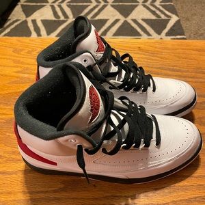 Air Jordan 2. Size 11 woman’s, men’s 9.5